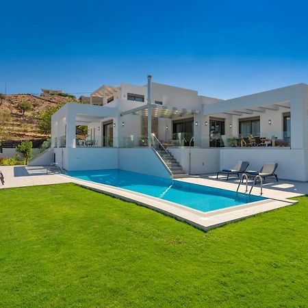 Eolia Iconic Villa, Walking Distance To The Beach, By Thinkvilla Pánormos 外观 照片
