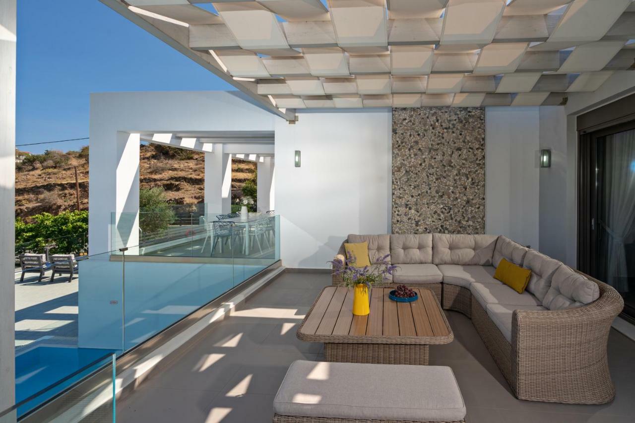 Eolia Iconic Villa, Walking Distance To The Beach, By Thinkvilla Pánormos 外观 照片
